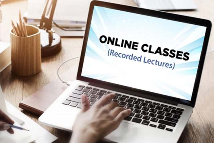 MOE to receive  feedback on first day of online classes