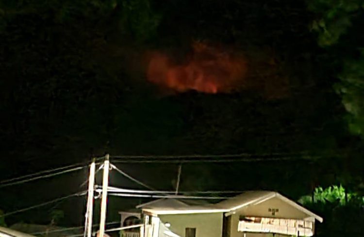 Red glow coming from volcano is natural, no evacuation order given
