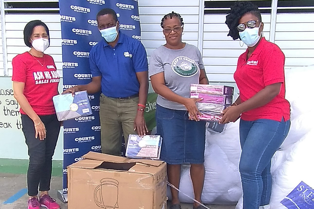 Unicomer (St. Vincent) provides comfort to evacuees - Vimarsana News