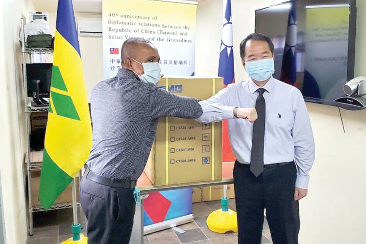 Taiwanese Government donates oxygen  concentrators to SVG