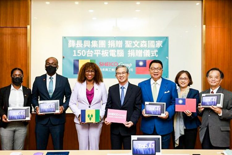 Taiwan company donates 150 tablet computers to SVG