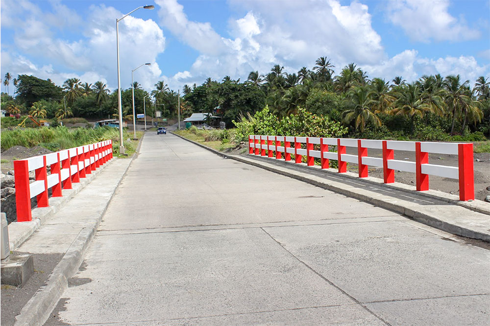 New handrails installed at Yurumein-Taiwan Friendship Bridge New handrails installed at Yurumein-Taiwan Friendship Bridge