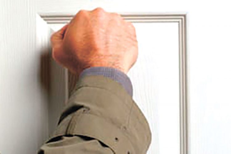Beware Of Bandits Calling At Your Home Police Searchlight
